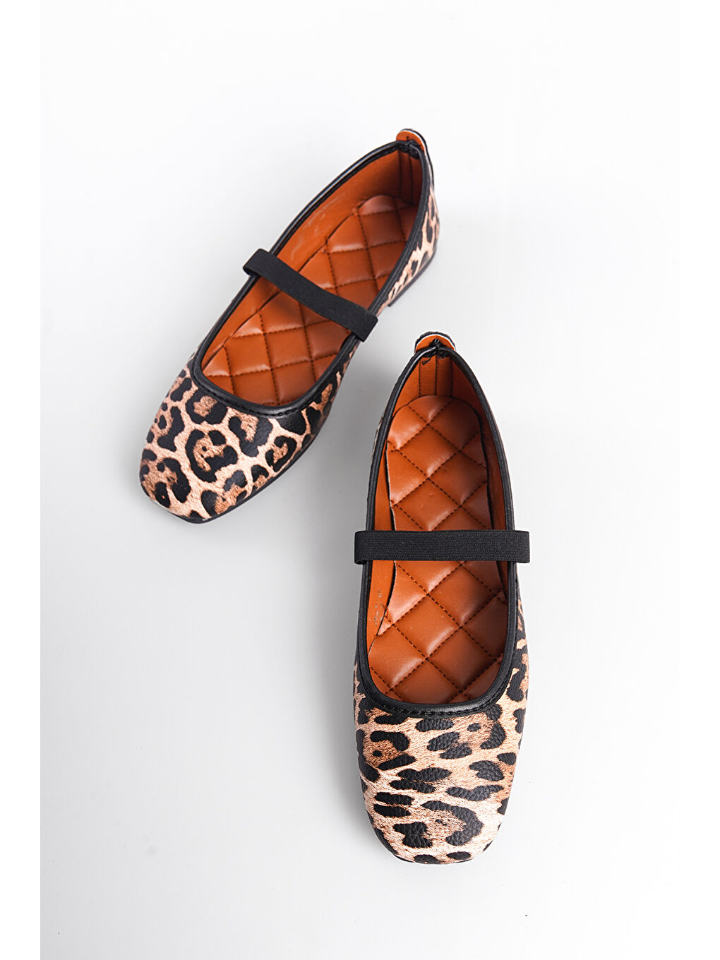 Kahverengi Kadın Babet-3