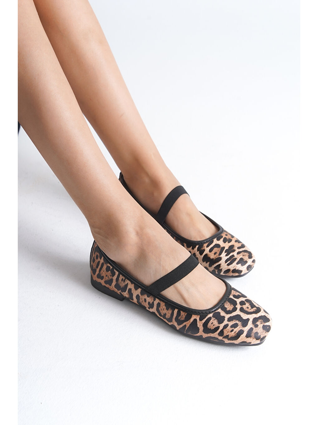 Kahverengi Kadın Babet-5