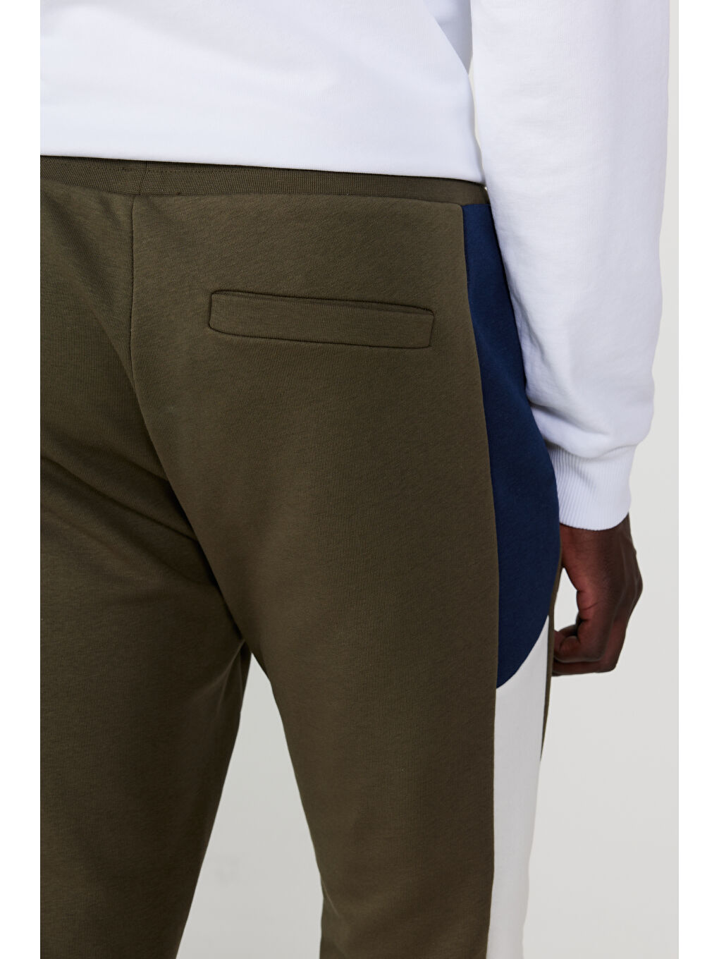 Erkek Haki Standart Fit Normal Kesim Pamuklu Jogger Eşofman Altı-6