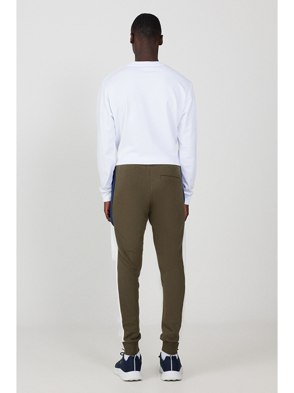 Erkek Haki Standart Fit Normal Kesim Pamuklu Jogger Eşofman Altı-7