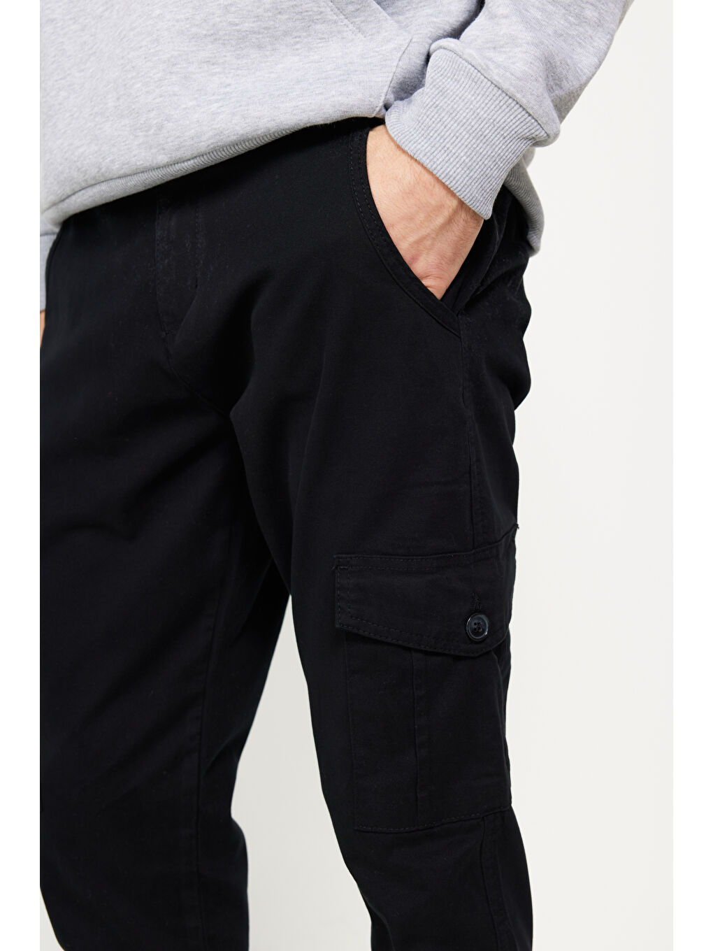 Erkek Siyah Ekstra Slim Fit Dar Kesim Kargo Cepli Pamuklu Esnek Pantolon-4