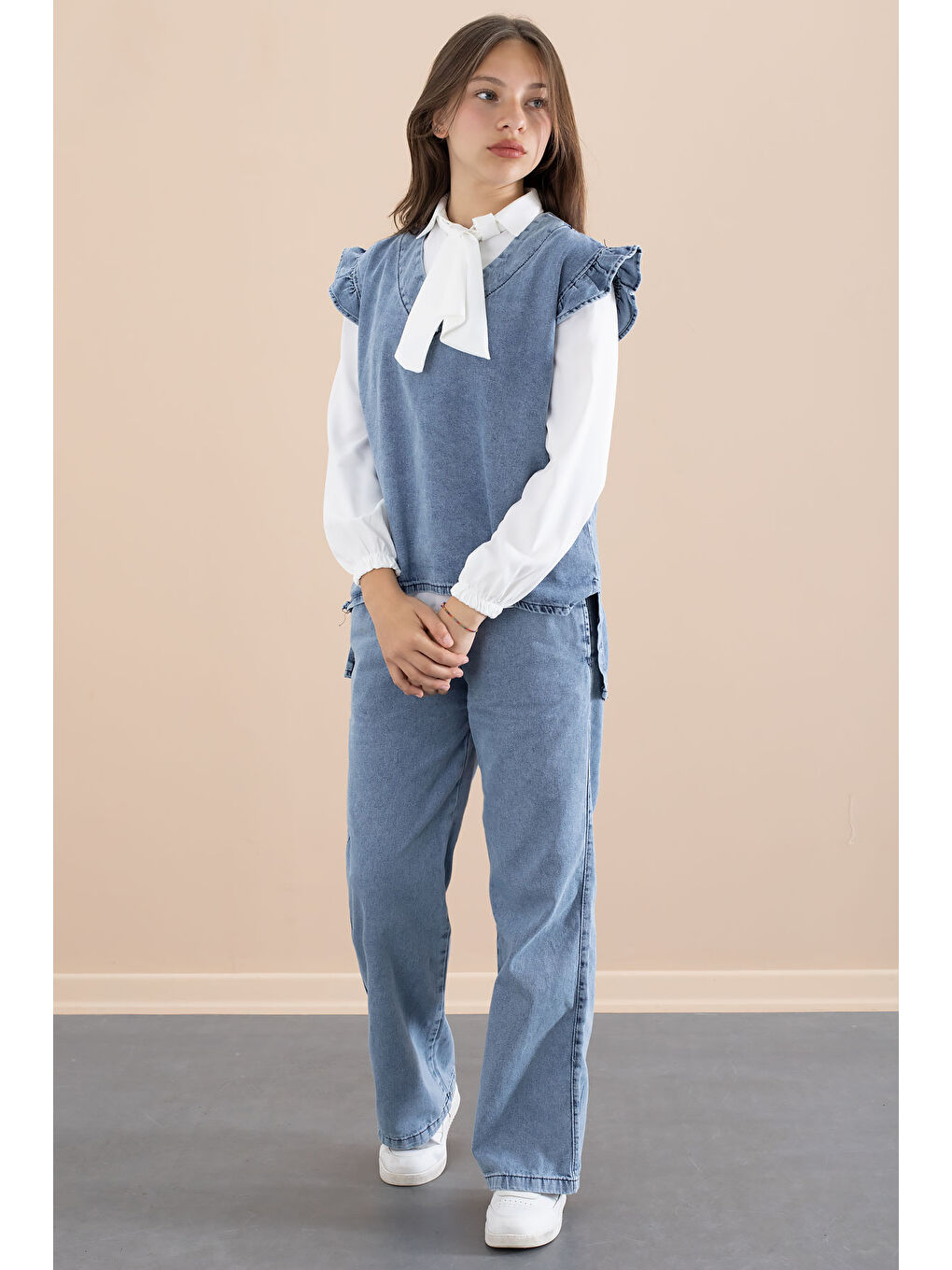 Mavi Kız Çocuk Fular Detaylı Beyaz Gömlekli Jean Takım 21097-2