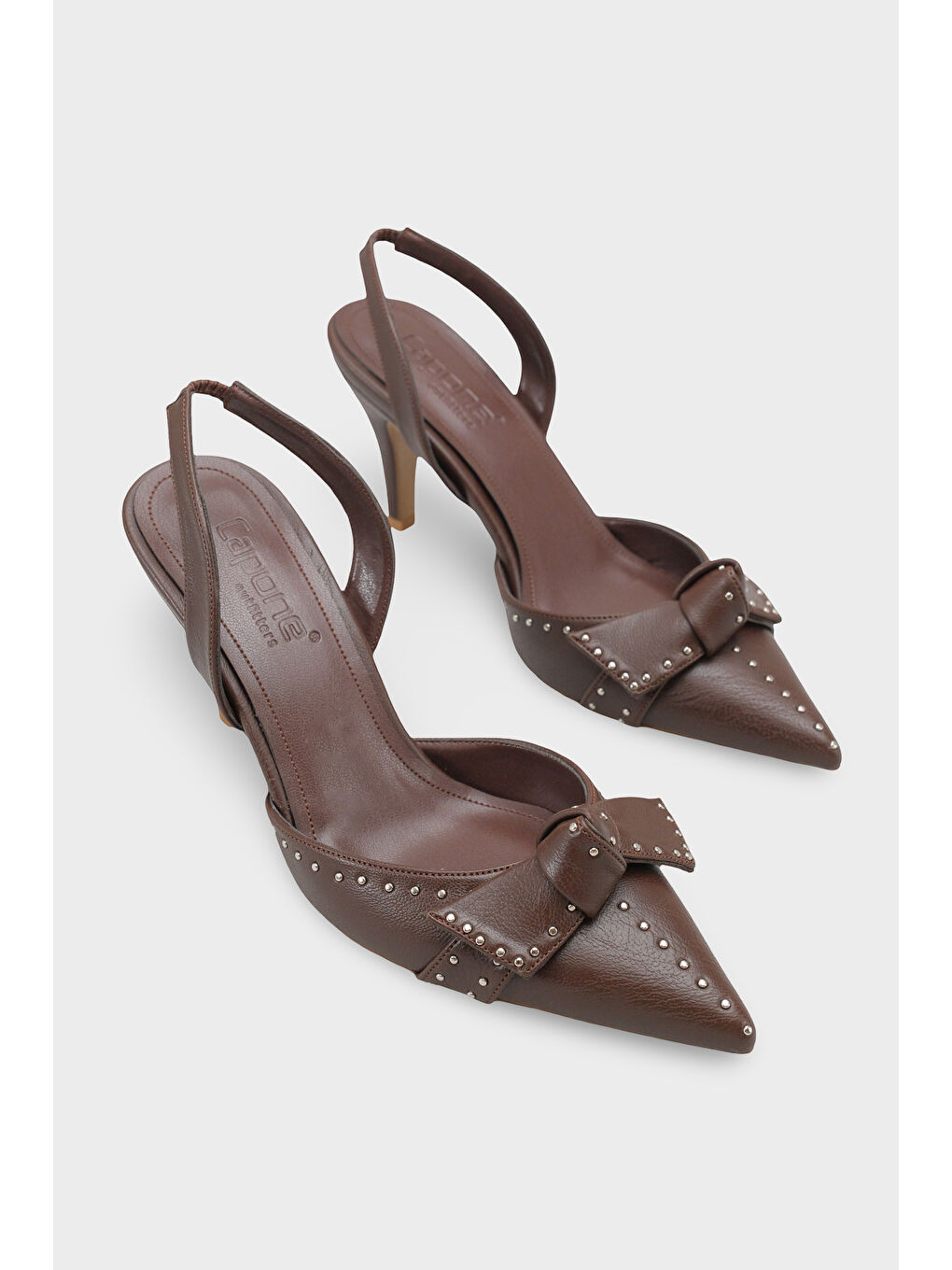 Kahverengi Gisela Orta Topuklu Metal Zımbalı Fiyonklu Arkası Açık Kadın Ayakkabı-1