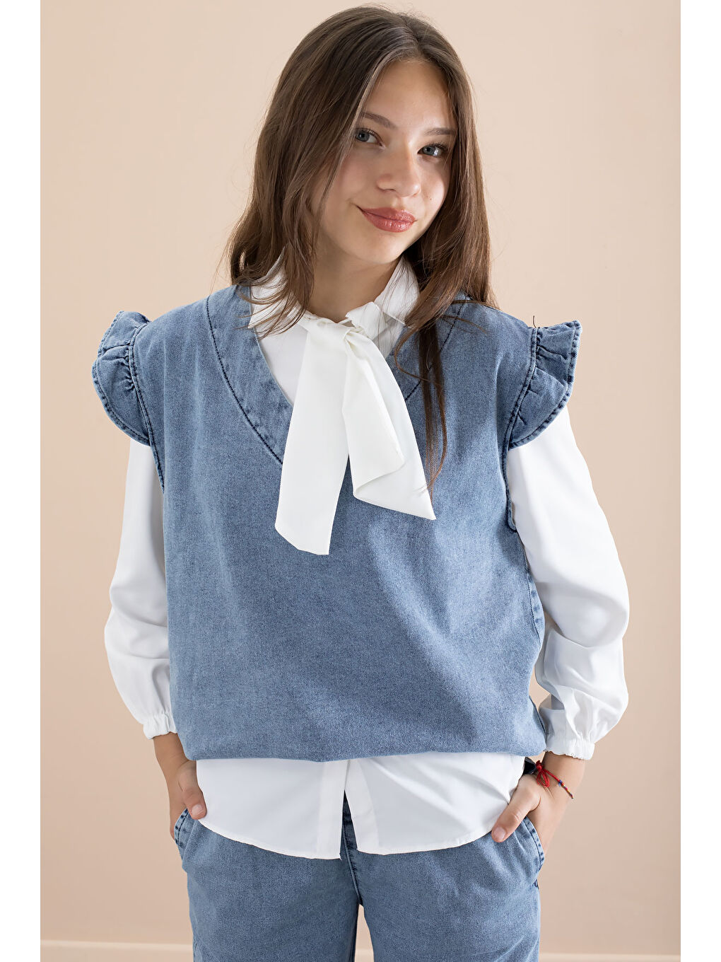 Mavi Kız Çocuk Fular Detaylı Beyaz Gömlekli Jean Takım 21097-4