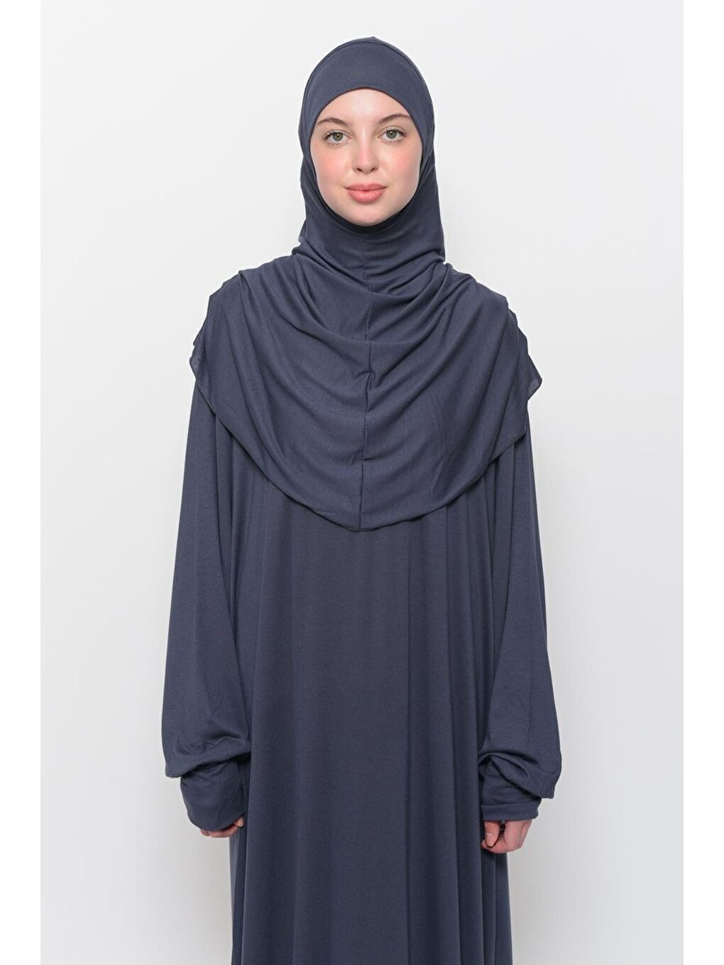 Gri Tek Parça Pamuklu Yarasa Kollu Tak Çıkar Başörtülü Organik Terletmez Namaz Elbisesi-1