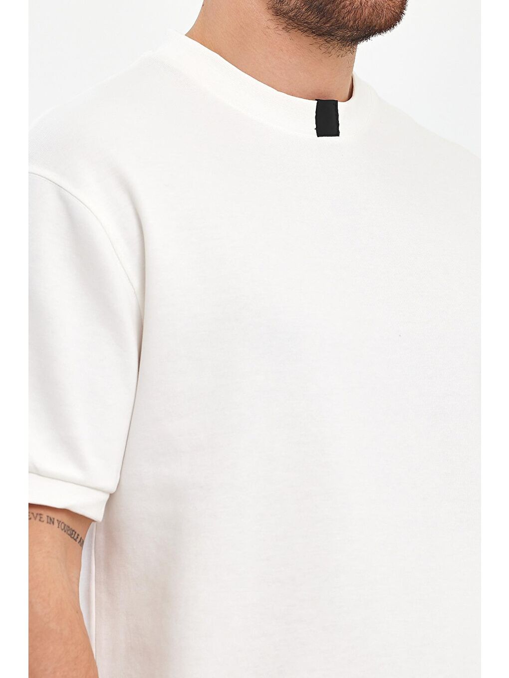 Beyaz Bisiklet Yaka Erkek Tişört 2772-2