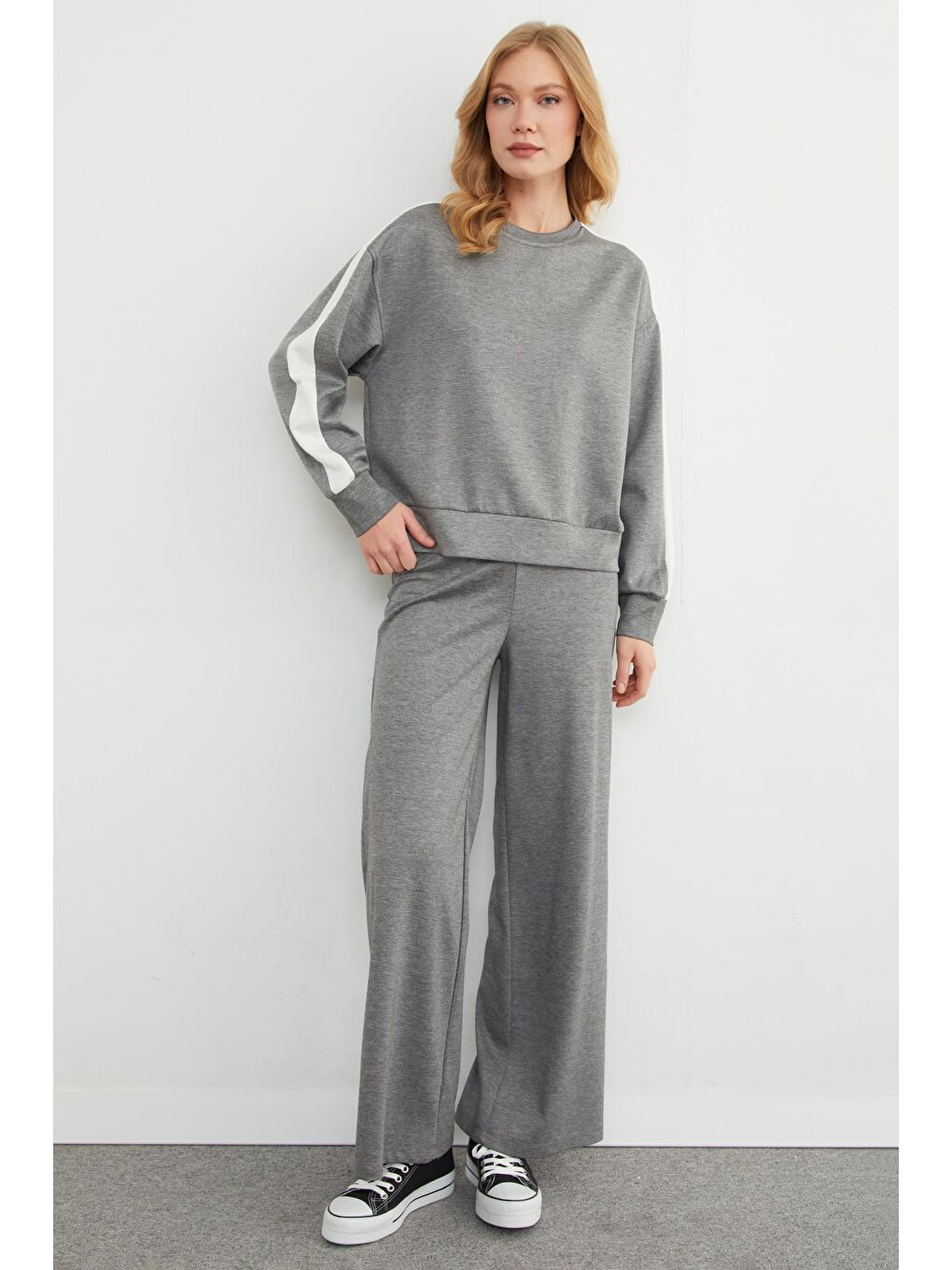 Antrasit Kolu Şeritli Bisiklet Yaka Modal Sweatshirt