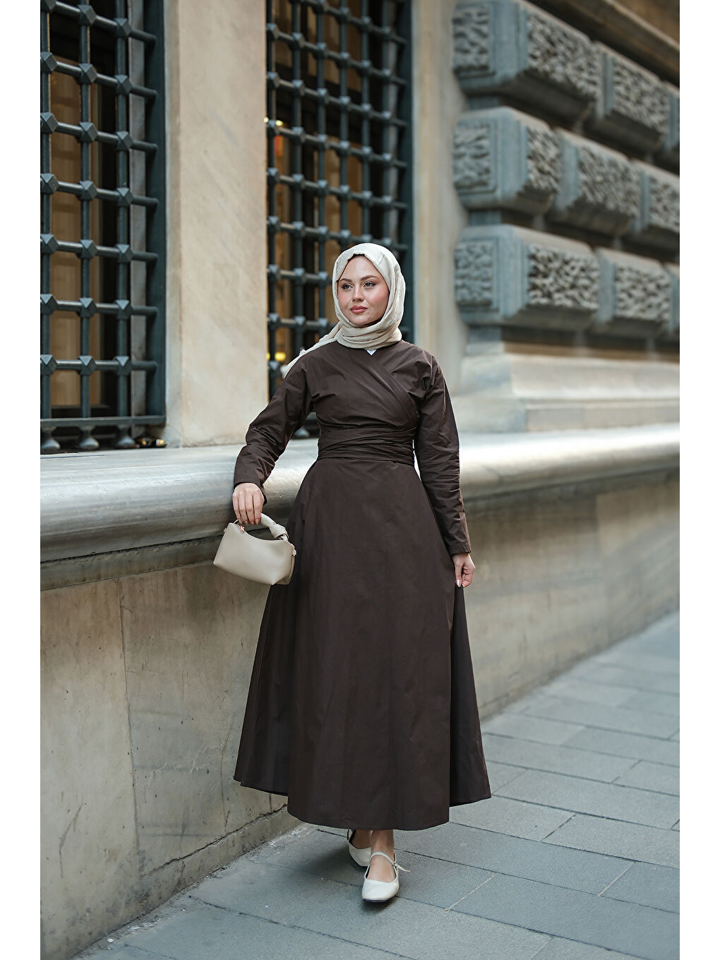 Kadın Kendinden Bağlamalı Poplin Elbise Kahverengi-1