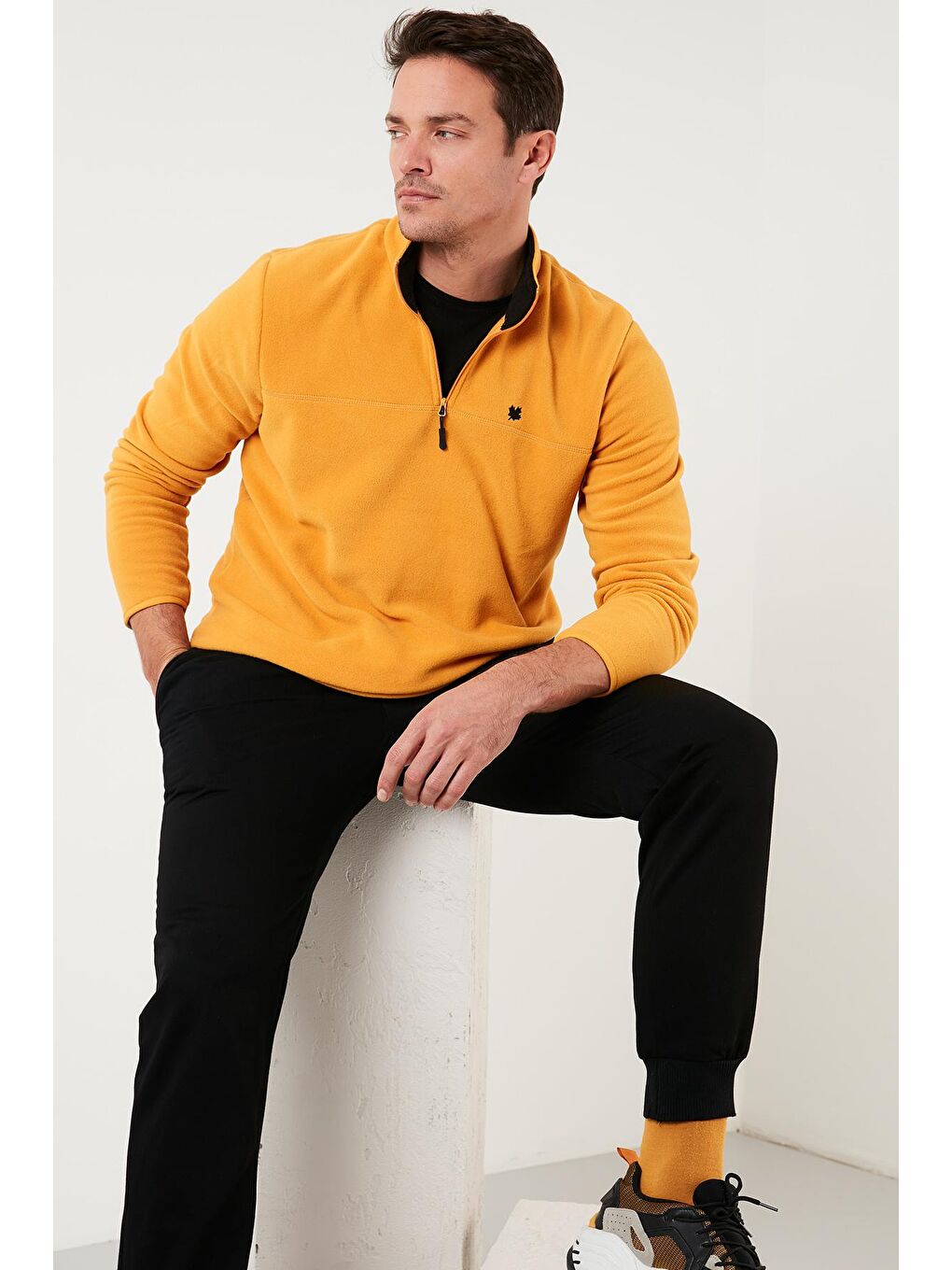 Buratti Hardal Sarı Regular Fit Anti-Pilling Bato Yaka Kışlık Şardonlu Erkek Polar Sweatshirt 5906001