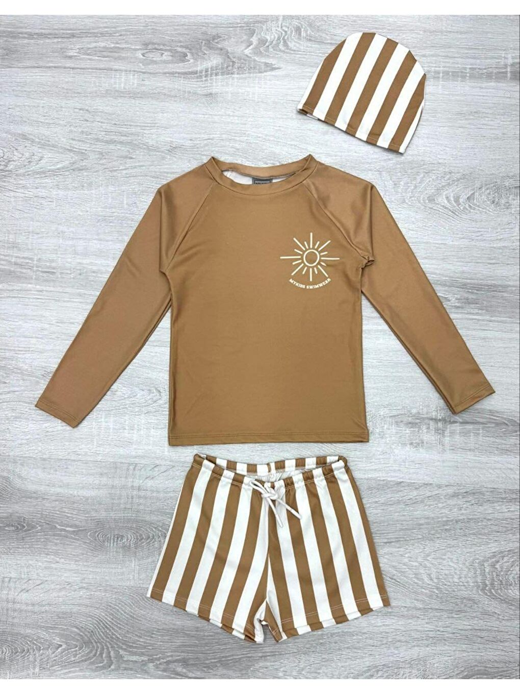Kahverengi Erkek Çocuk 3'lü Mayo Takımı (Şort+Tişört+Bone) 2-8 Yaş 12218