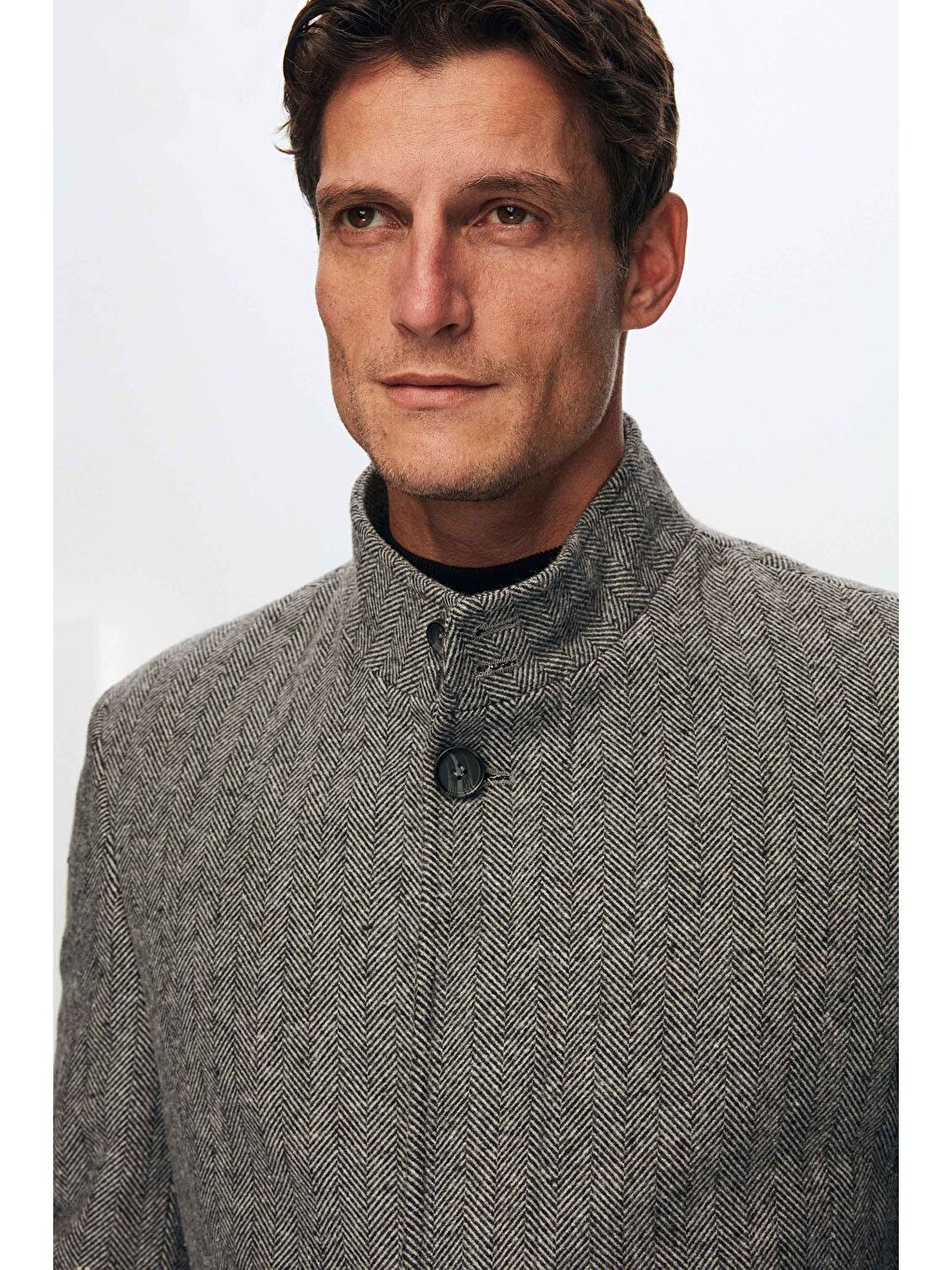 Regular Fit Gri Balıksırtı Hakim Yaka Kaban-2