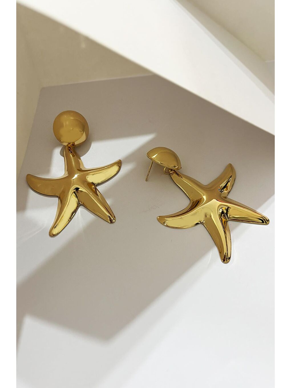 Sarı Deniz Yıldızı Sallantılı Gold kadın Küpe-2