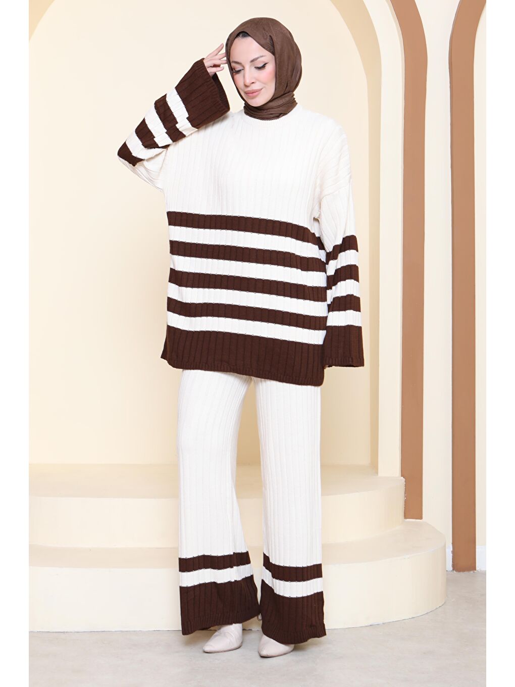 Ekru Çizgili İkili Triko Takım Krem - 27927-KREM-1