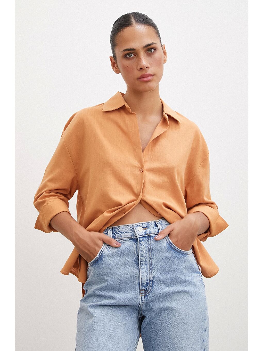 Kahverengi Geniş Manşetli Keten Gömlek Kahve-3