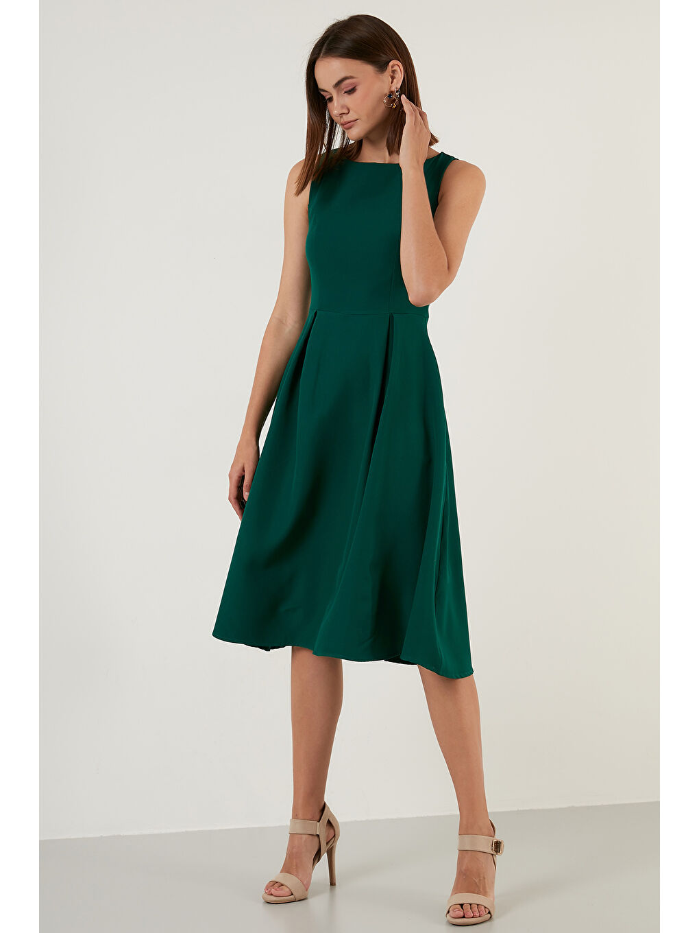 Yeşil Regular Fit Bisiklet Yaka Cepli Pileli Midi Boy Kadın Elbise 6111963-2