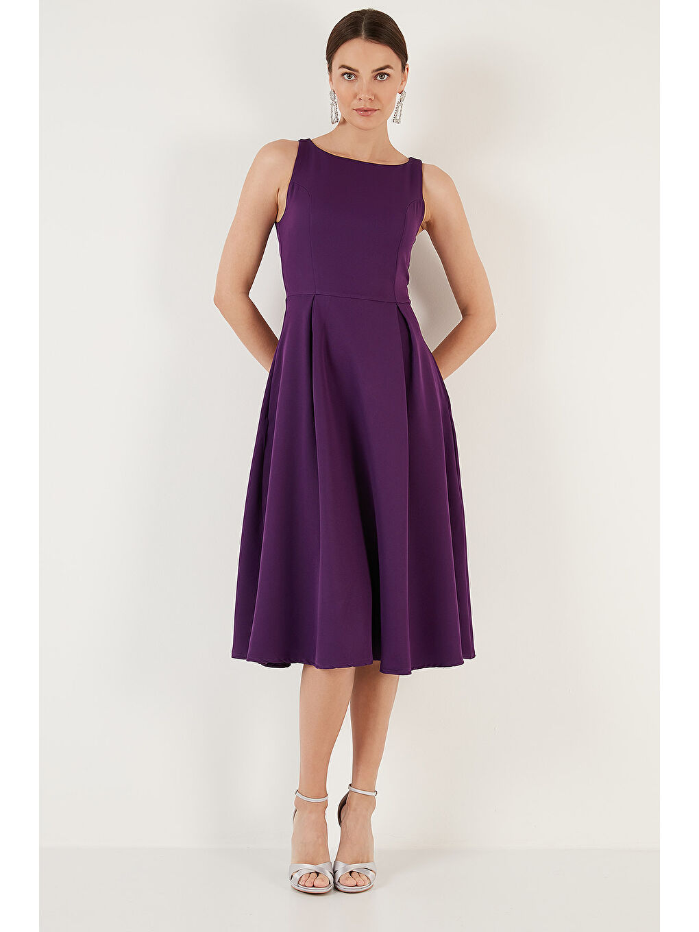 Mor Regular Fit Bisiklet Yaka Cepli Pileli Midi Boy Kadın Elbise 6111963-1