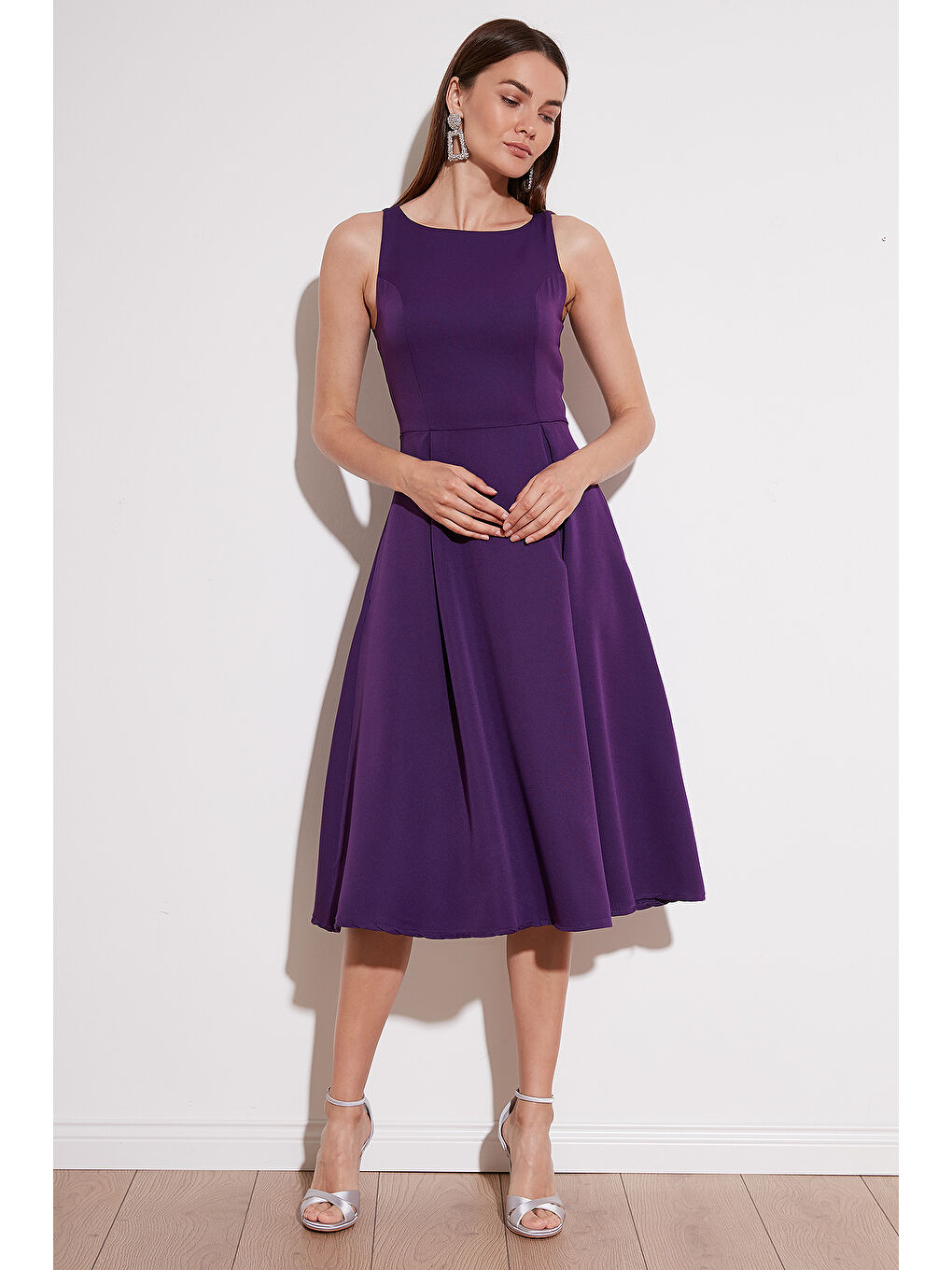 Mor Regular Fit Bisiklet Yaka Cepli Pileli Midi Boy Kadın Elbise 6111963-3