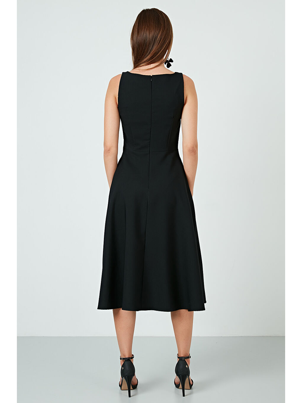 Siyah Regular Fit Bisiklet Yaka Cepli Pileli Midi Boy Kadın Elbise 6111963-4