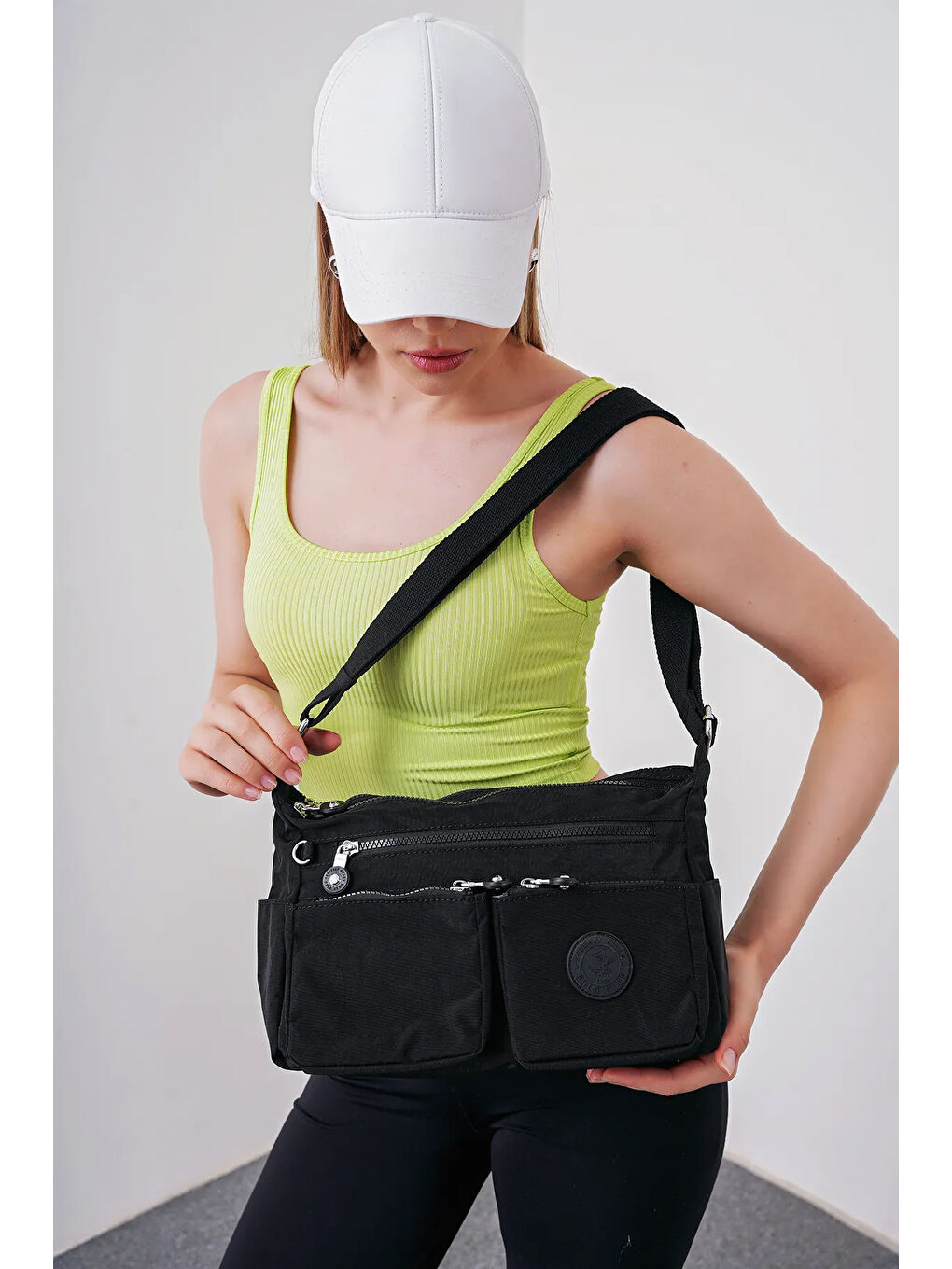 Siyah Çapraz Askılı Kadın Çanta BHPC6004-5