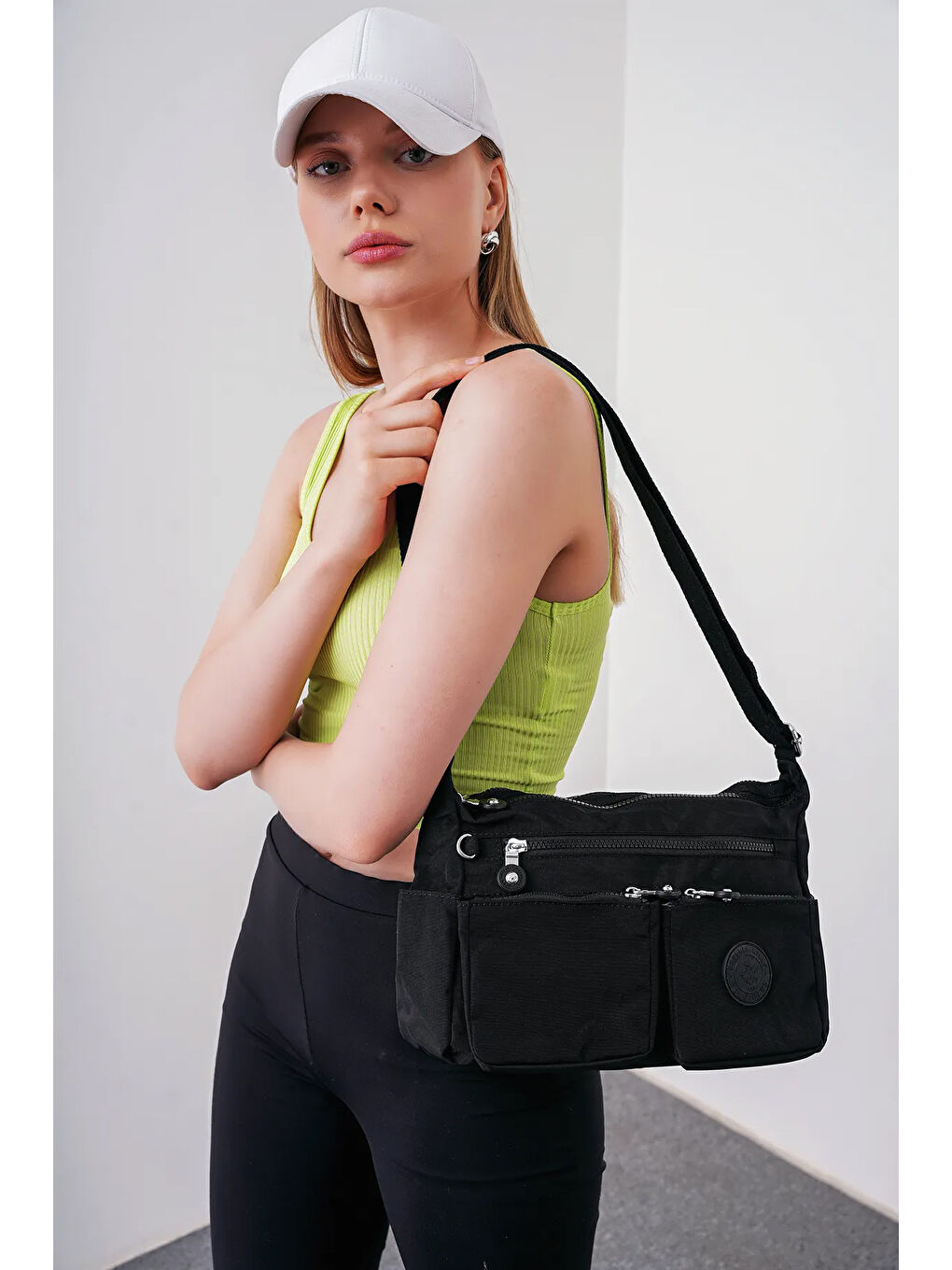 Siyah Çapraz Askılı Kadın Çanta BHPC6004-6