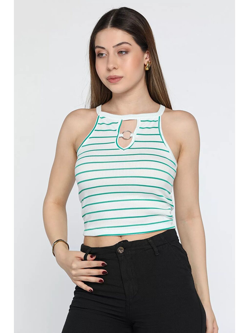 GÜLSELİ Yeşil Çizgili Ön Pencereli Crop Top Body Bluz