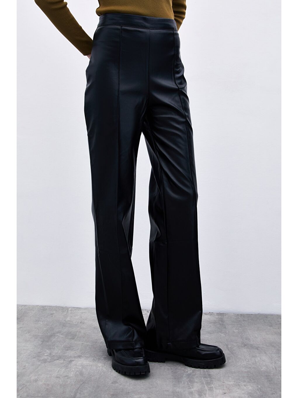 Yüksek Bel Deri Pantolon - Siyah-4