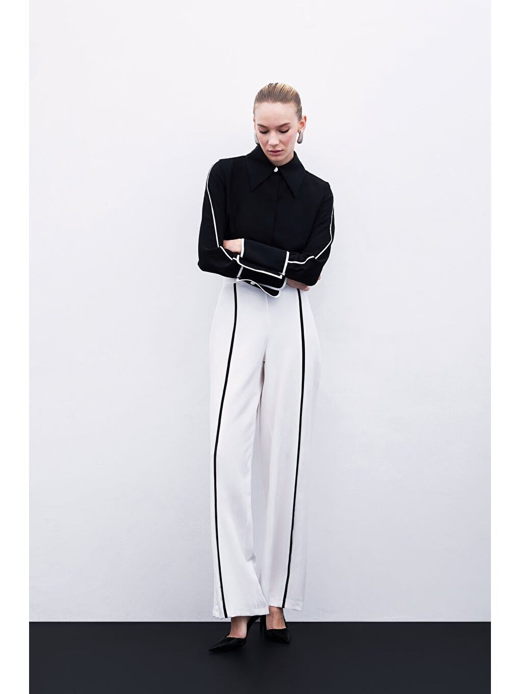 Klasik Manşetli Kontrast Gömlek - Siyah-6