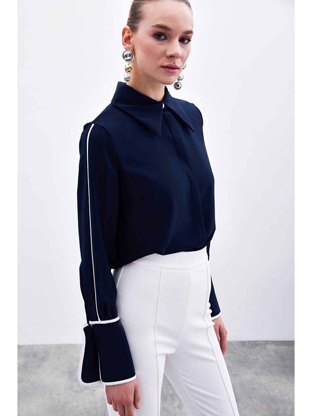 Klasik Manşetli Kontrast Gömlek - Lacivert-4