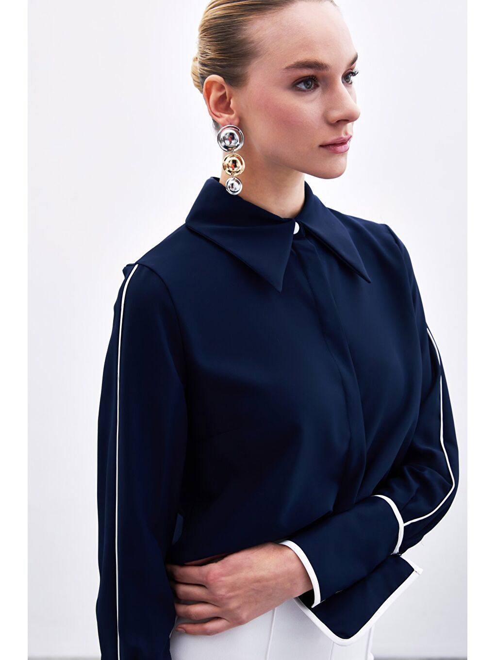 Klasik Manşetli Kontrast Gömlek - Lacivert-5