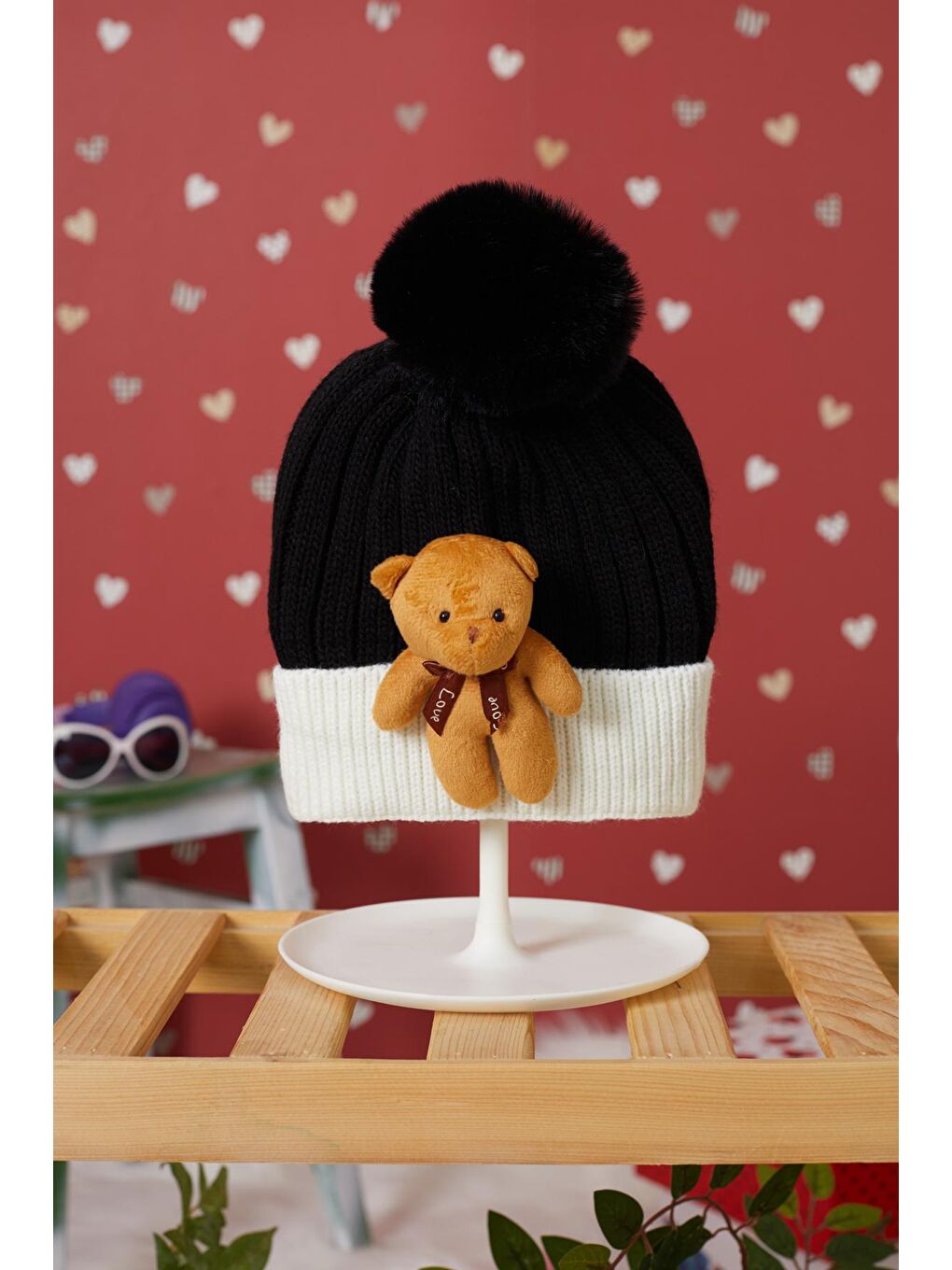 Siyah Sevimli Ayıcıklı Renkli Ponponlu Çocuk Bere 17235