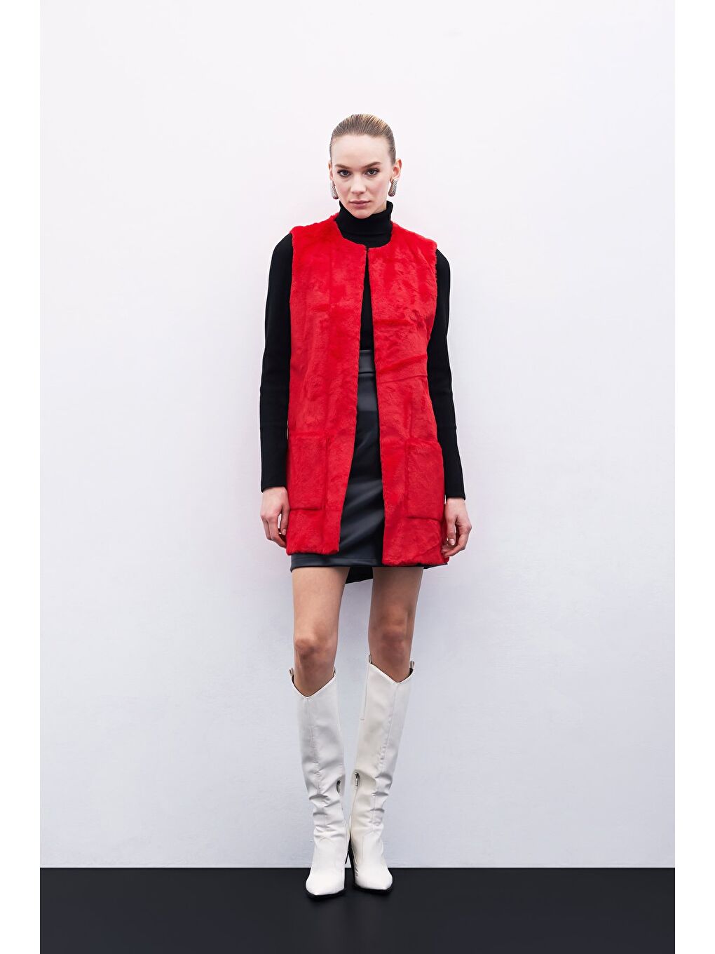 Cep Detaylı Pelüş Yelek - Kırmızı-1