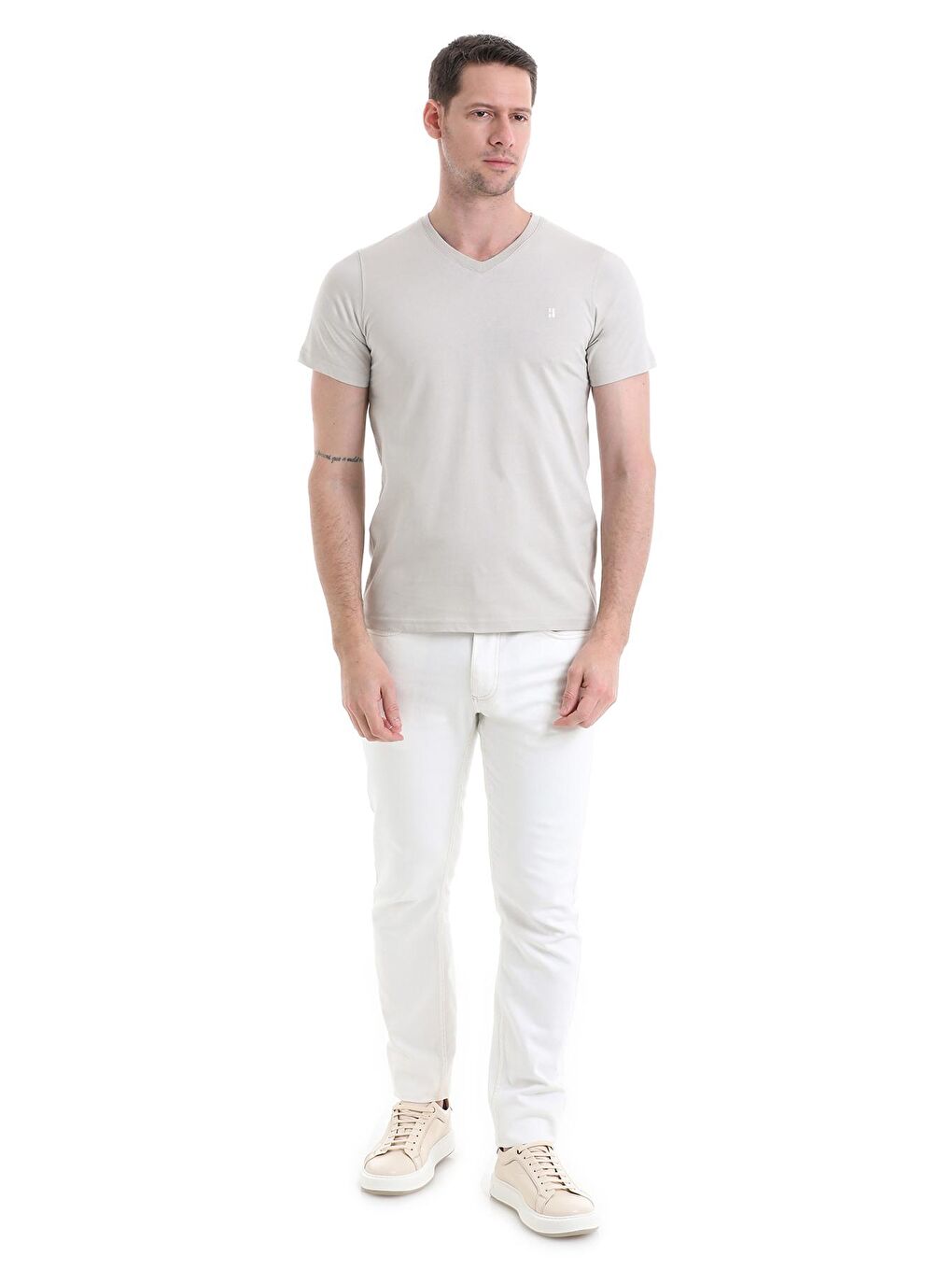 Ekru Regular Fit Düz 100% Pamuklu V Yaka Tişört-1