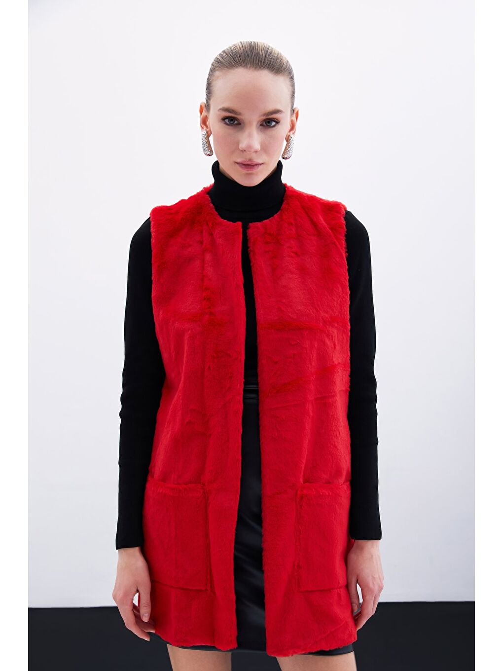 Cep Detaylı Pelüş Yelek - Kırmızı-3