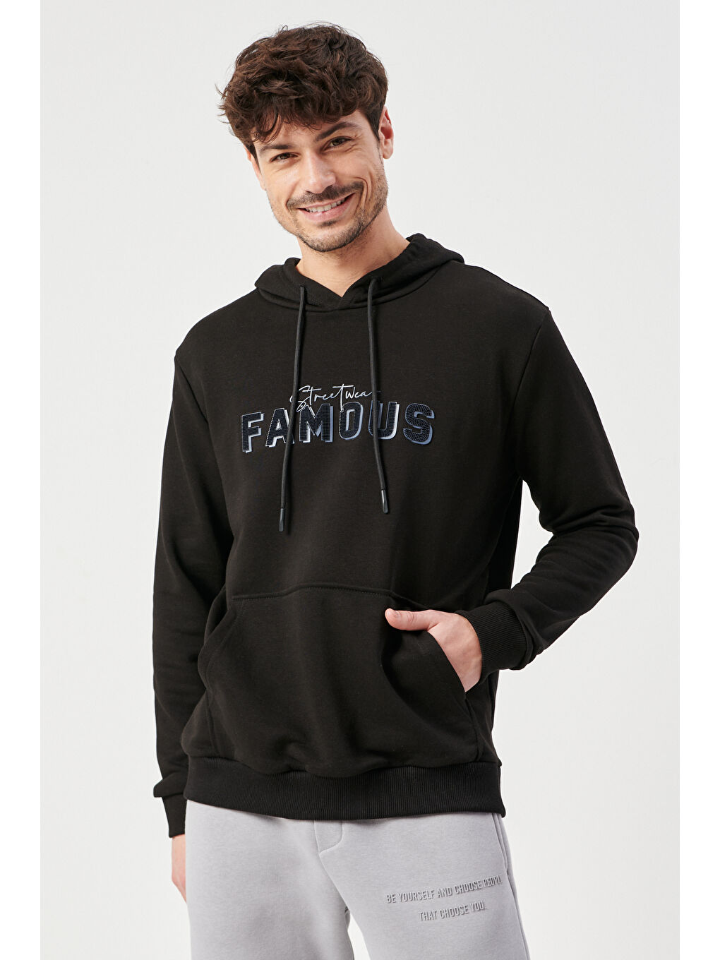 Erkek Siyah Slim Fit Dar Kesim Kapüşonlu Pamuklu Rahat Sweatshirt