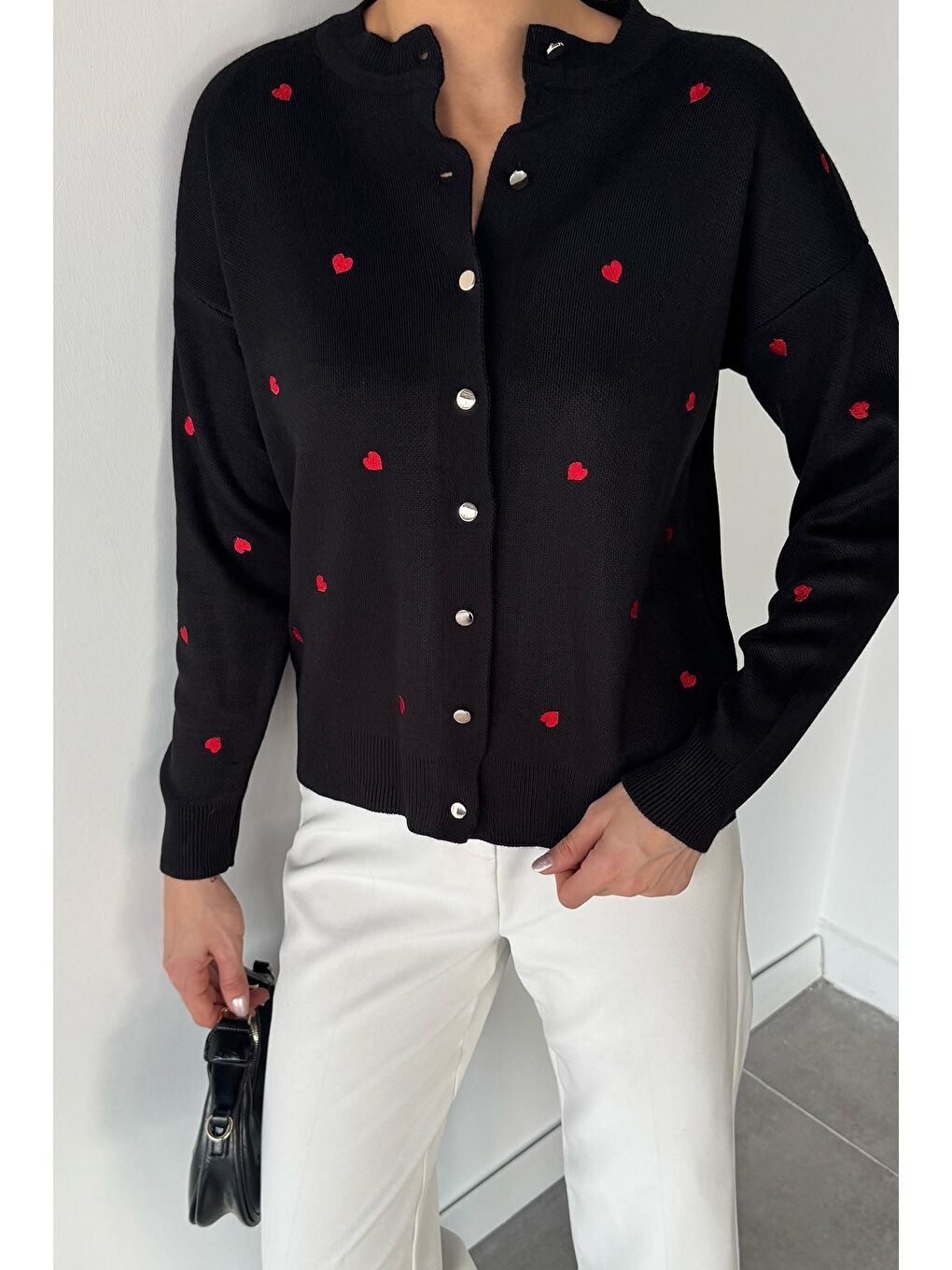 Siyah Kadın Kalp Nakışlı Triko Hırka (s-m-l Uyumludur)-2