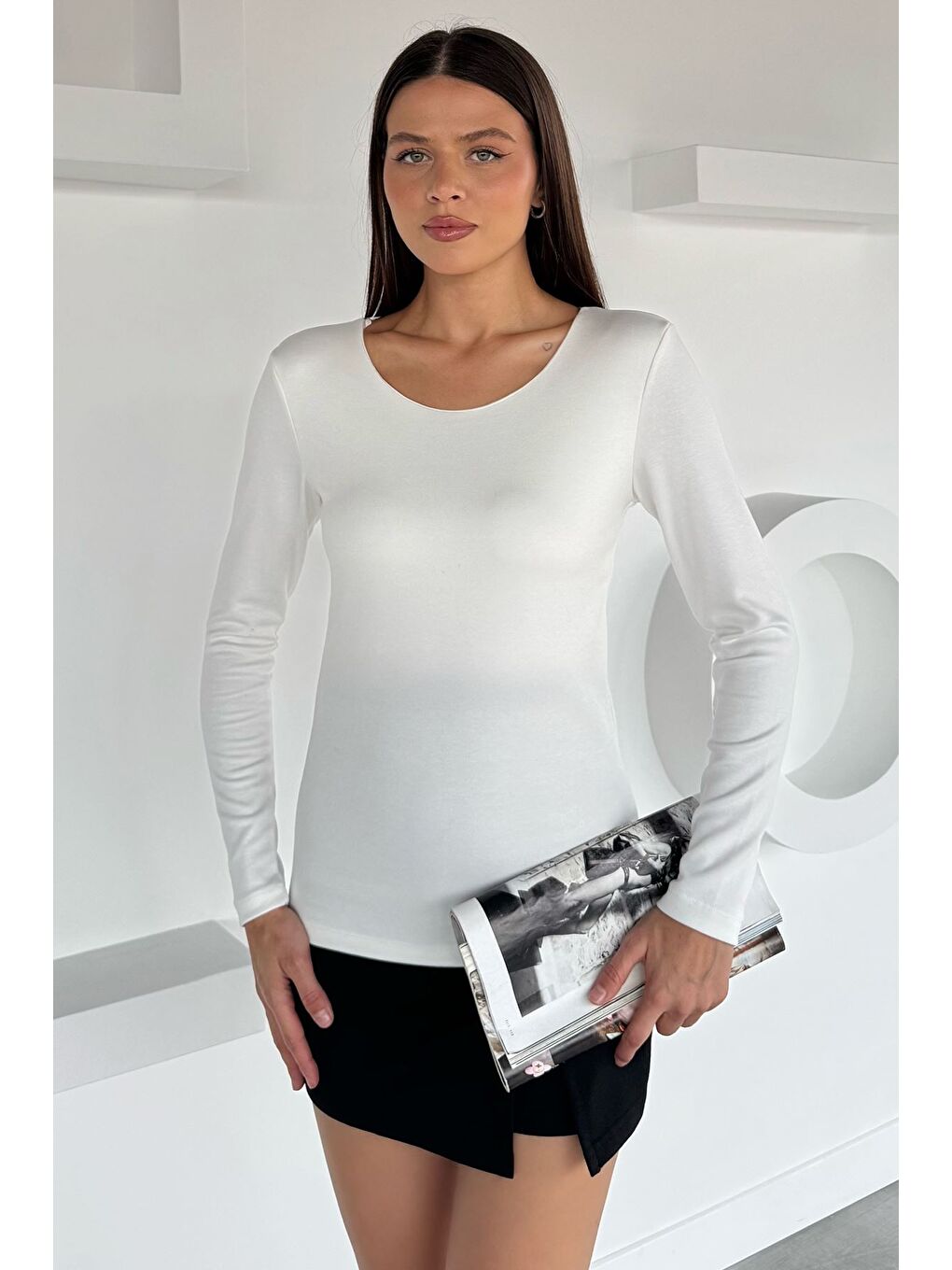 Ekru V Yaka Basıc Bluz