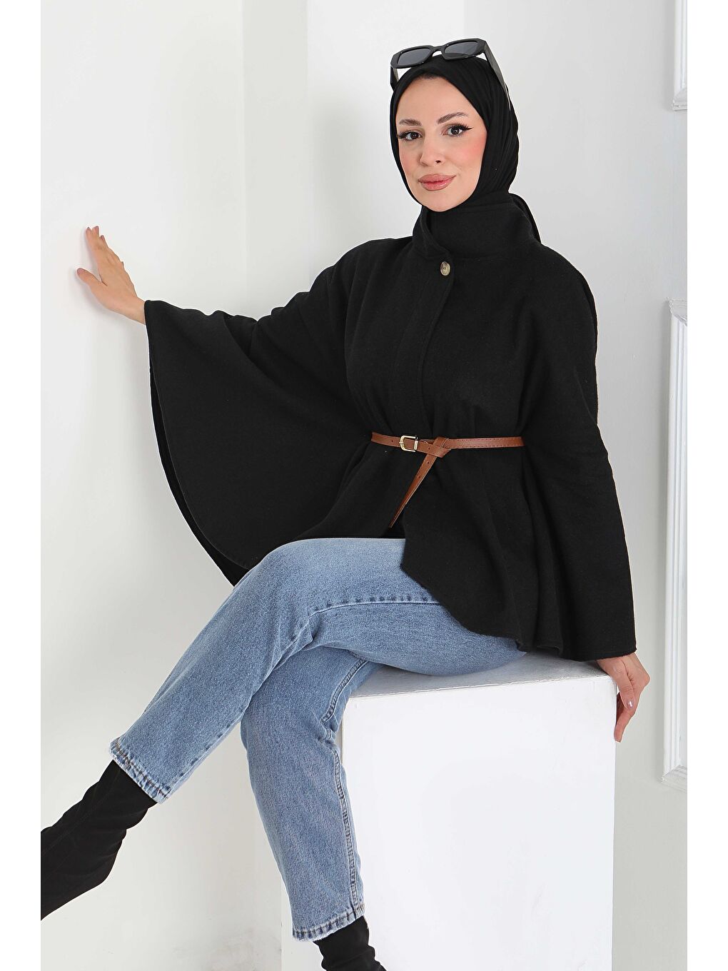 Tek Düğmeli Kemerli Kaşe Panço Siyah - 27918-SIYAH-1