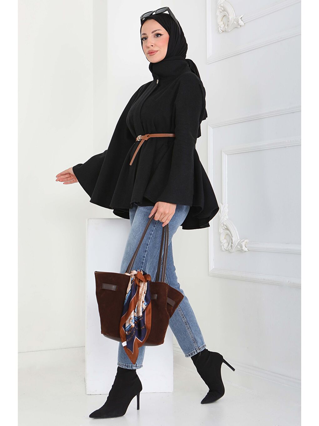 Tek Düğmeli Kemerli Kaşe Panço Siyah - 27918-SIYAH-2