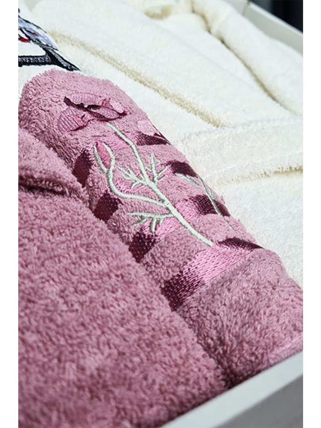 Karışık Çeyizlik Aile Bornoz Seti 4 Parça Gül Kurusu Krem-1