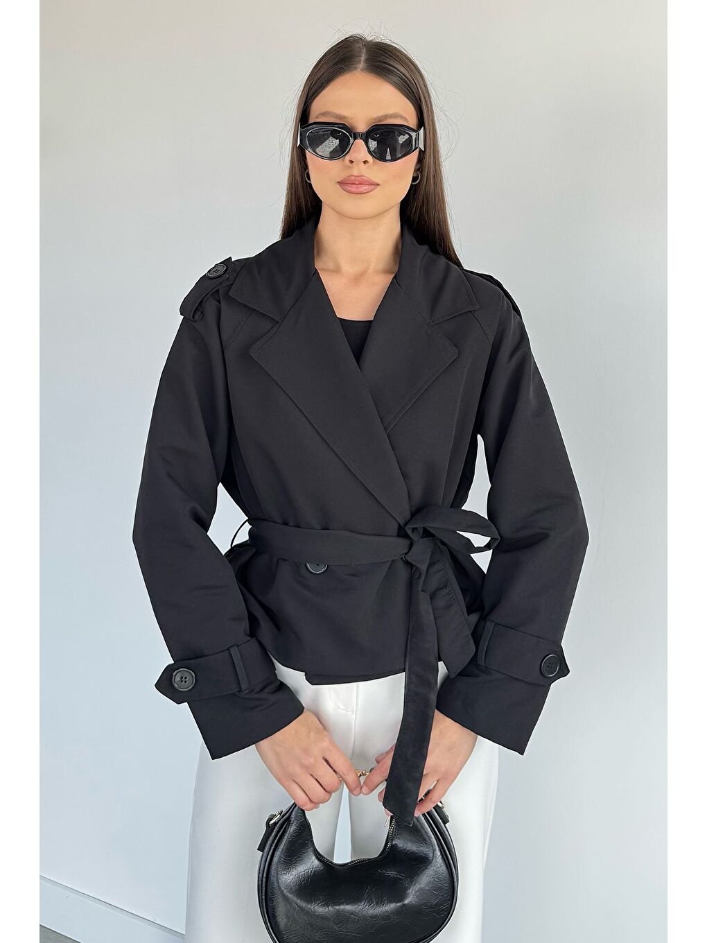 Siyah Kadın Kruvaze Yaka Bel Kuşak Detaylı Kısa Trençkot-2