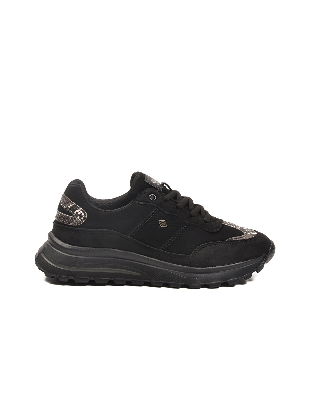 Siyah Bağcıklı Hafif Esnek Kadın Spor Ayakkabı Roni G