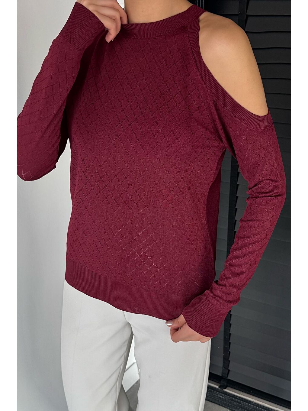 Bordo Omuz Dekolteli Kadın Triko Bluz-2