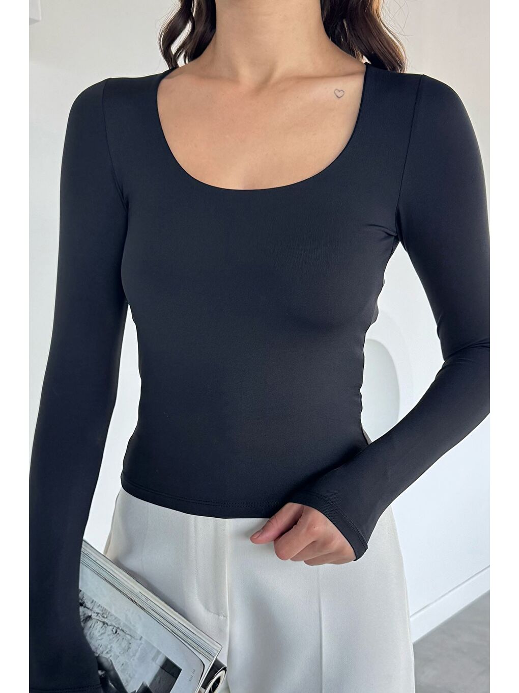 Siyah Kadın Kare Yaka Bluz