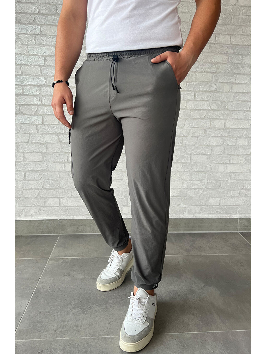 Mishar İtalia Haki Paraşüt Paça Cırtlı Slim Fit Jogger Pantolon - 1