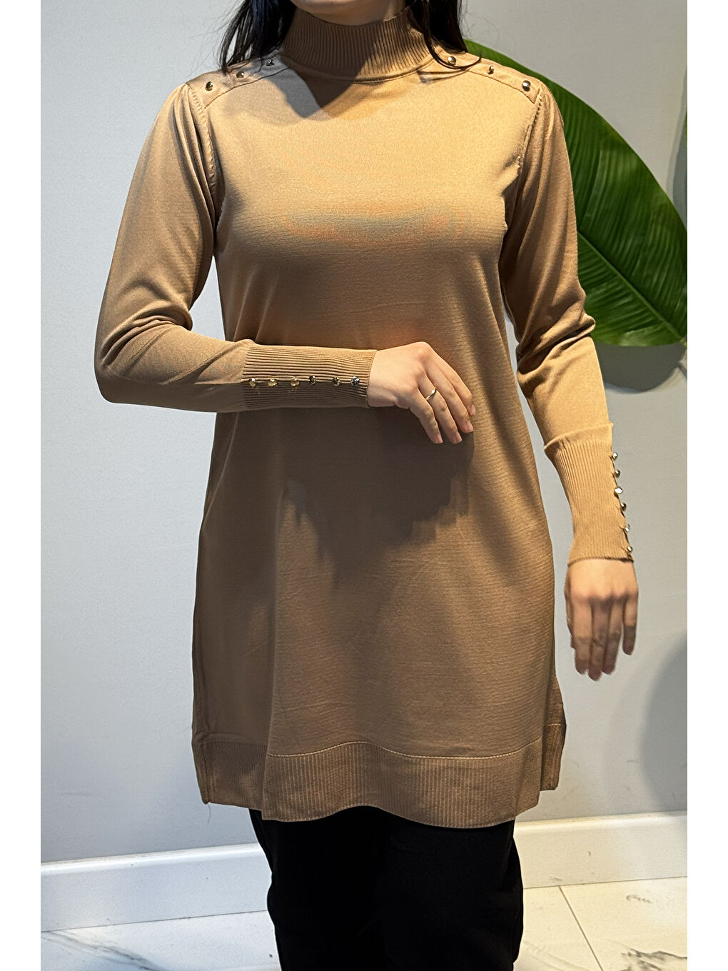 Kahverengi Düğme Detaylı Triko Tunik 34048 Latte-1