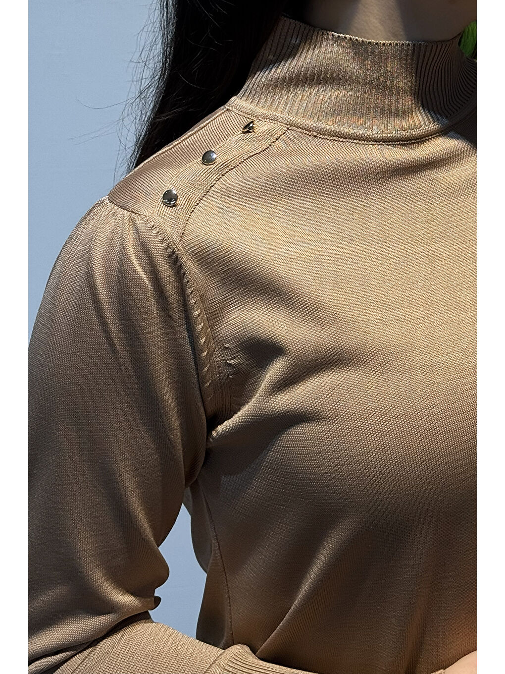 Kahverengi Düğme Detaylı Triko Tunik 34048 Latte-4