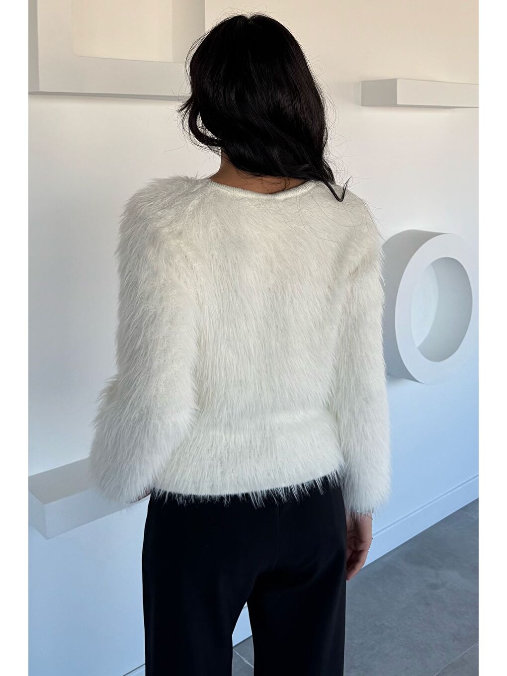 Ekru Kadın V Yaka Sakallı Yumoş Triko Bluz-3