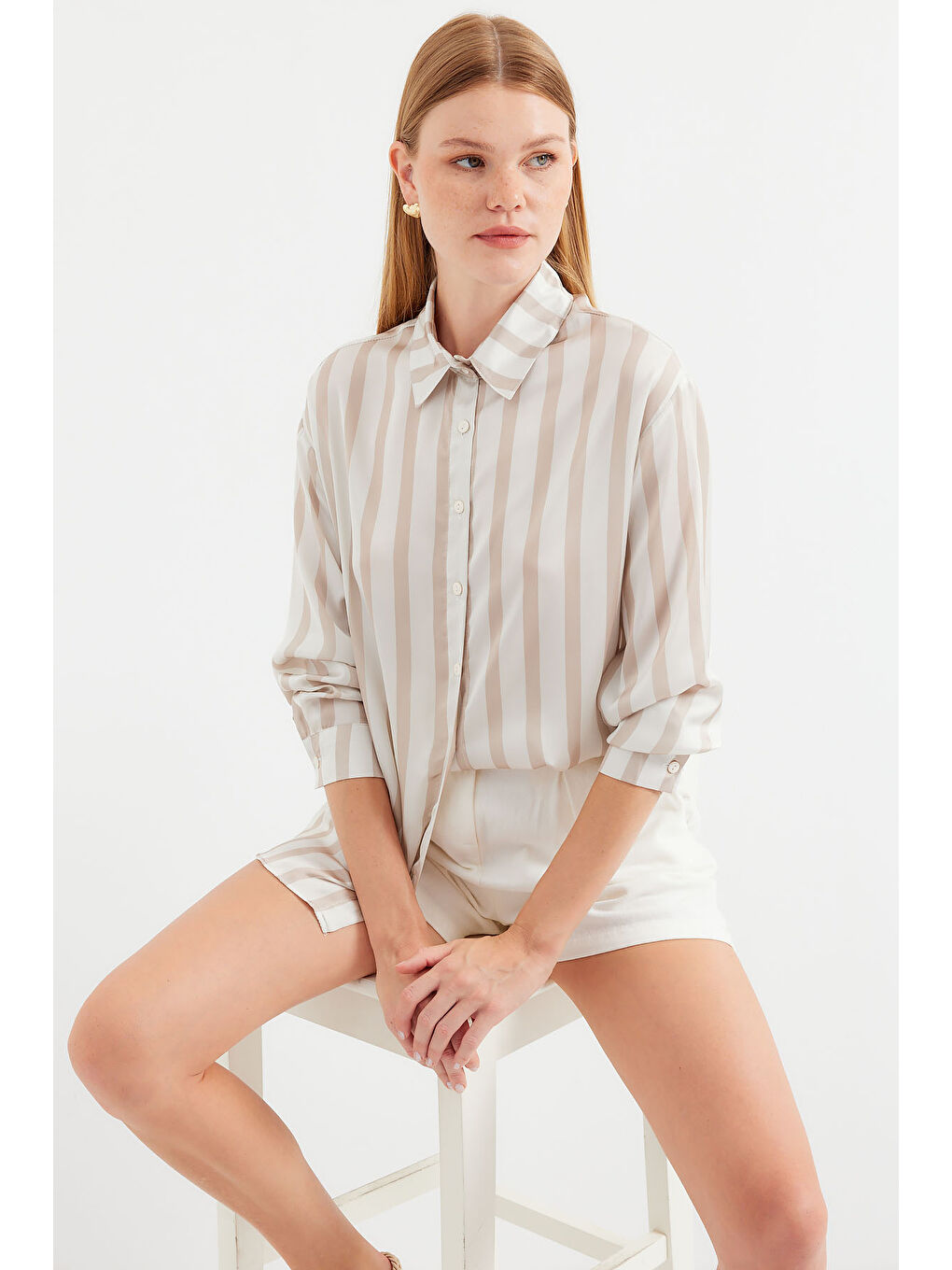 3964 Hafif Dökümlü Saten Gömlek - C. Bej