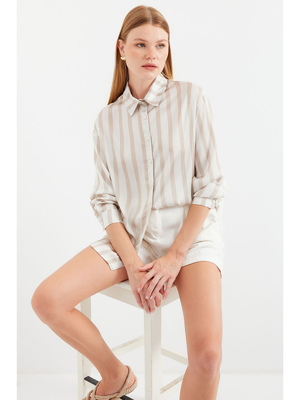 3964 Hafif Dökümlü Saten Gömlek - C. Bej-2