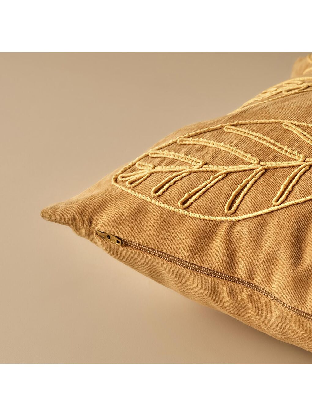 Bloom Nakışlı Kırlent Kılıfı Sarı-2